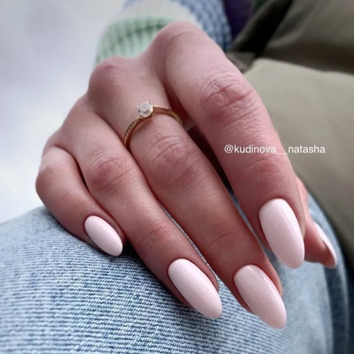 GA&MA Gel polish Pantone collection 152 Cristal Rose 10 ml (TPO free)