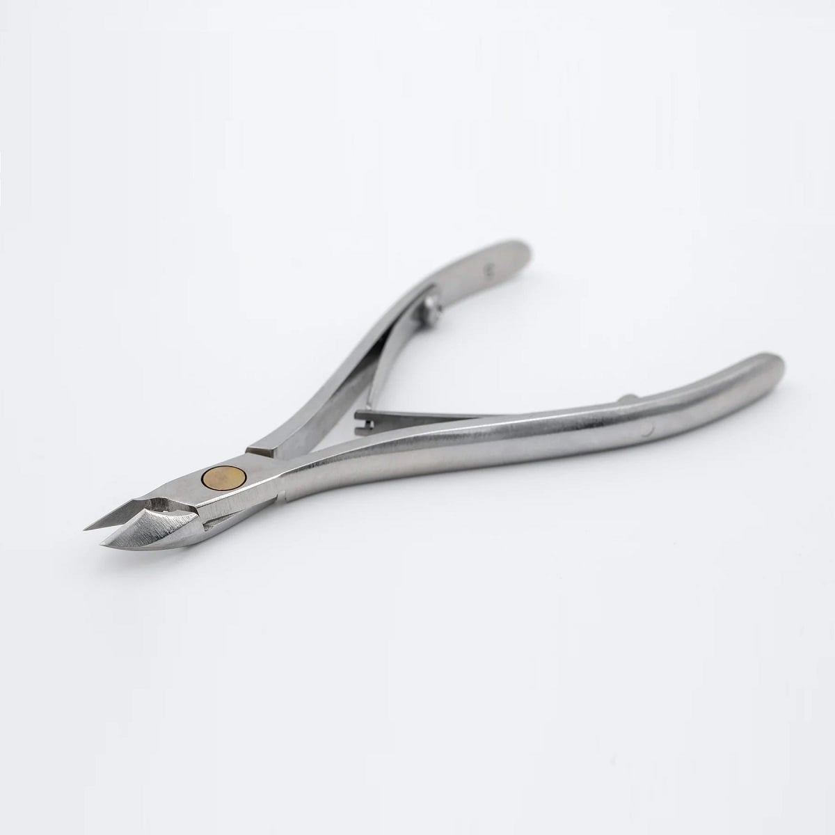 OLTON Cuticle nippers S, 6-7 mm - Level Up Beauty Supply
