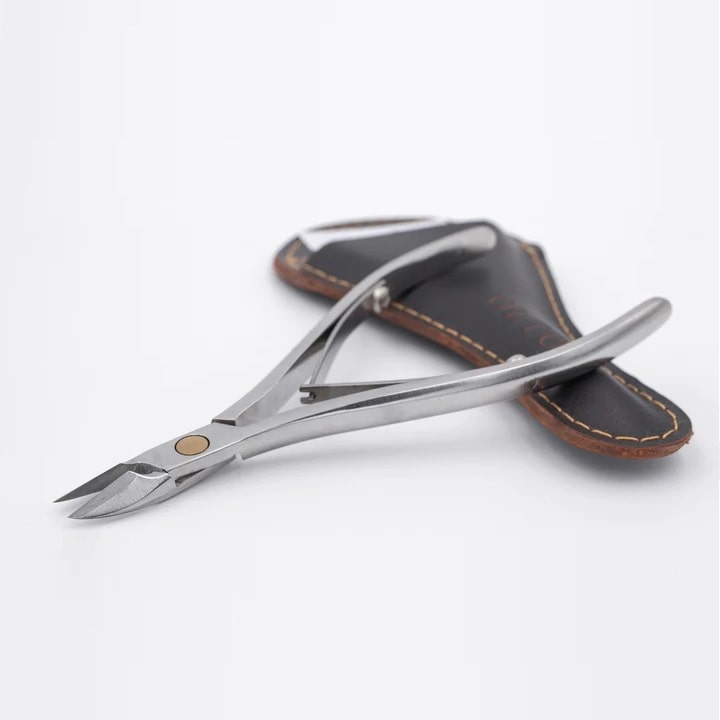OLTON Cuticle nippers L, 12-13 mm - Level Up Beauty Supply