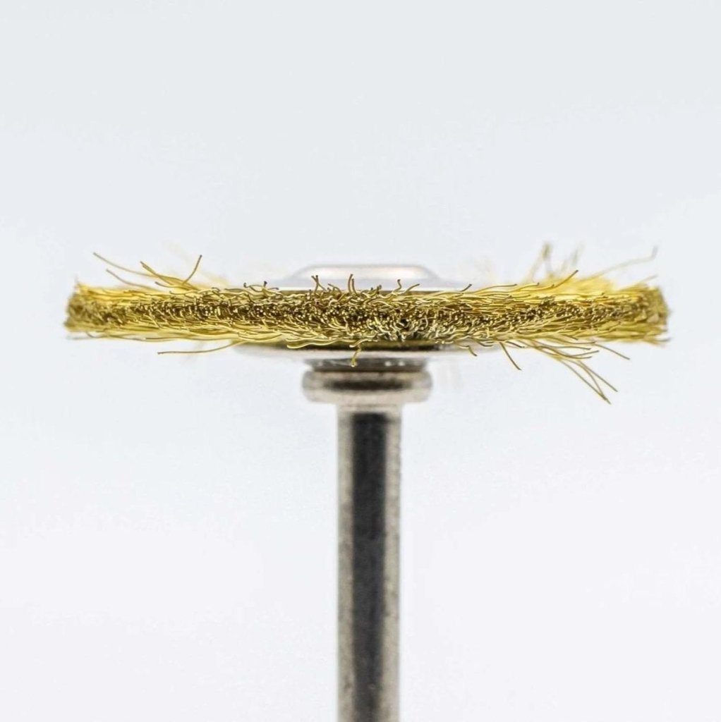 Round Metal Brush for Cleaning Carbide Bits - Level Up Beauty Supply
