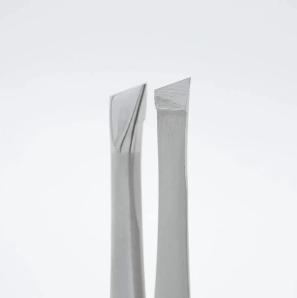 Tweezers with Slant Tip STALEKS CLASSIC 10 Type 3 - Level Up Beauty Supply