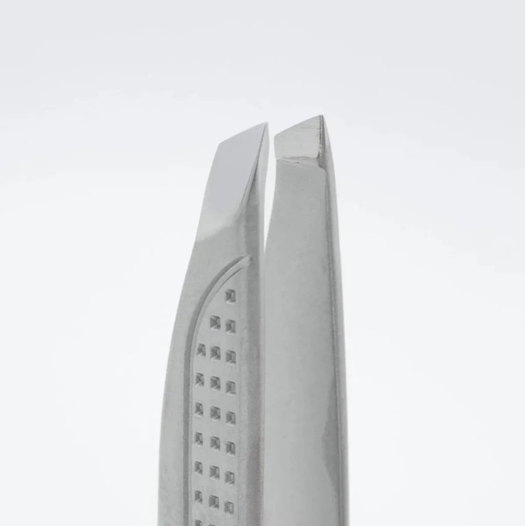 Tweezers with Slant Tip STALEKS CLASSIC 15 Type 3 - Level Up Beauty Supply