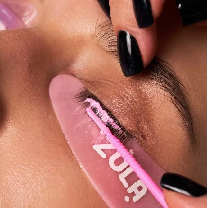 ZOLA x Romashka Fixing powder for lash lamination Pink LamiSculpt 10 g - Level Up Beauty Supply